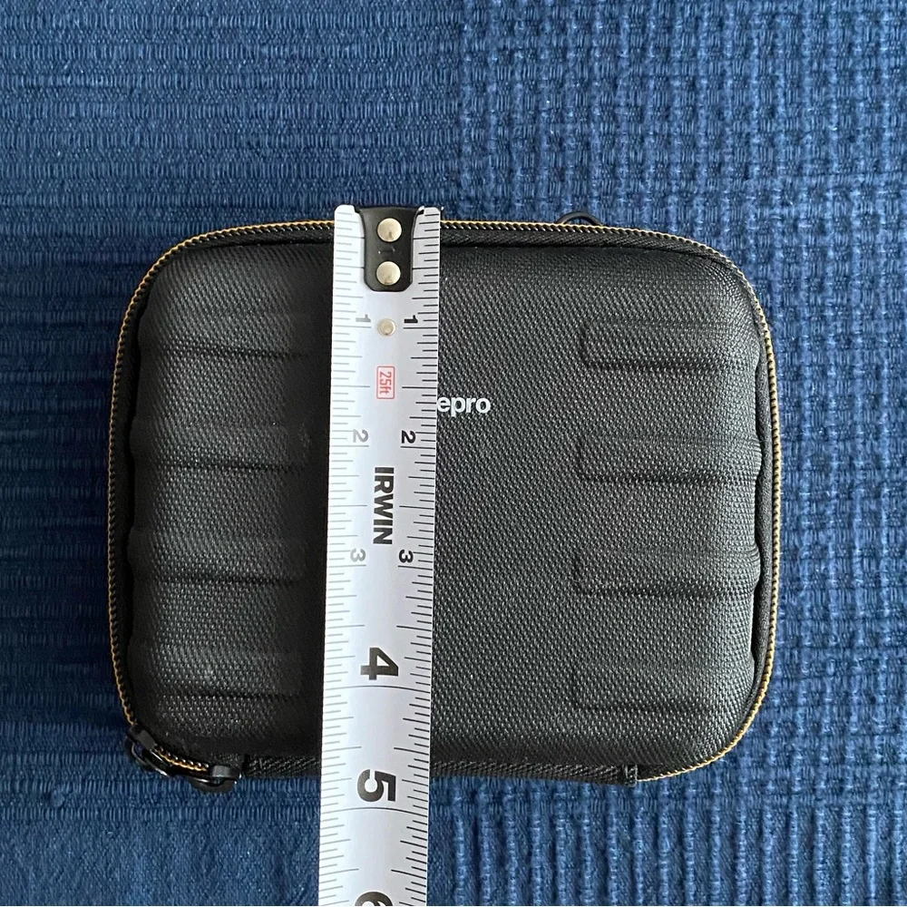 Lowepro Santiago 30 II Camera Bag for GoPro and Action Cameras - Picture 6 of 9